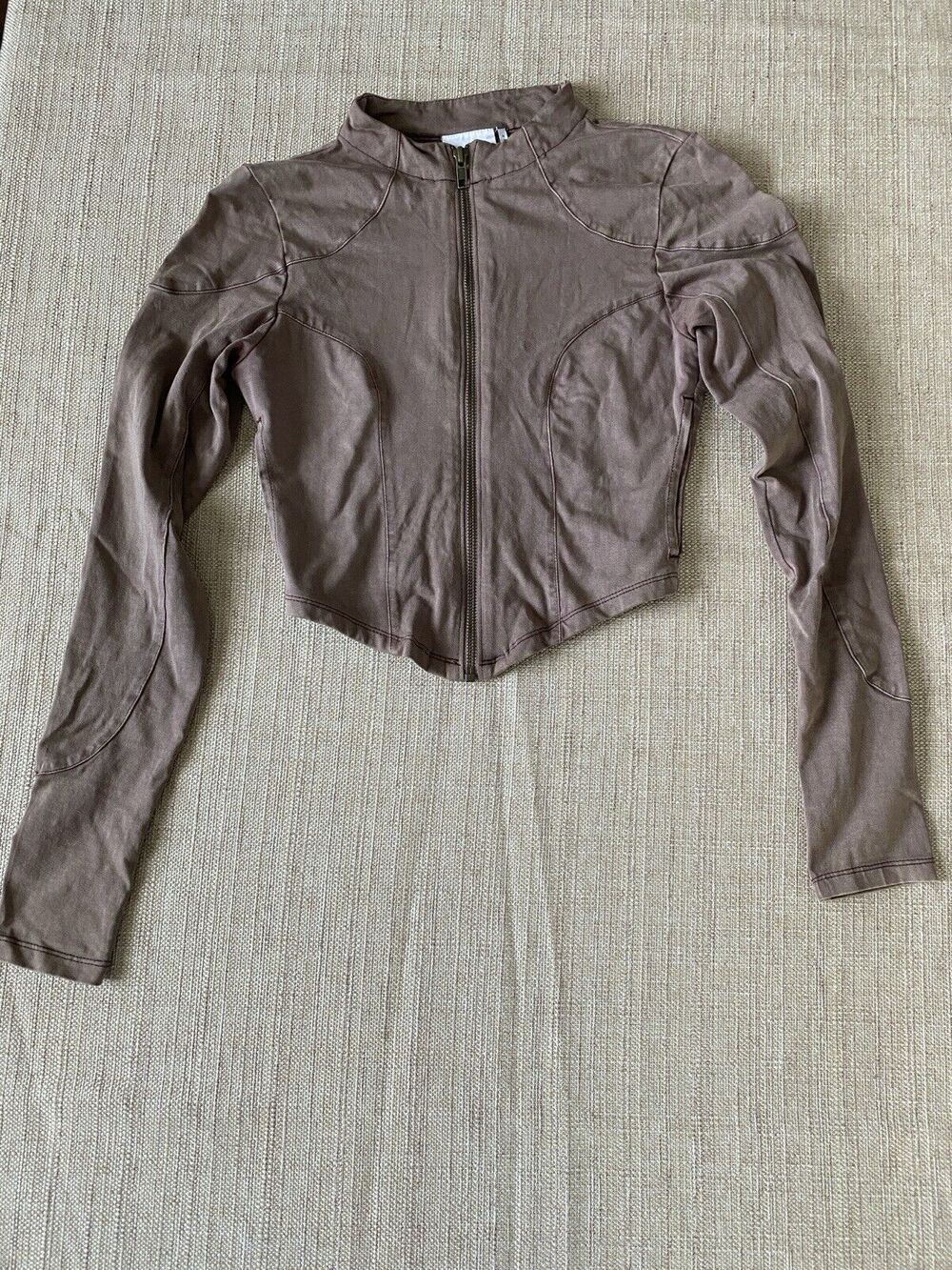 OUT FROM UNDER URBAN OUTFITTERS Top Womens Cropped Brown Ribbed Long Sleeve M